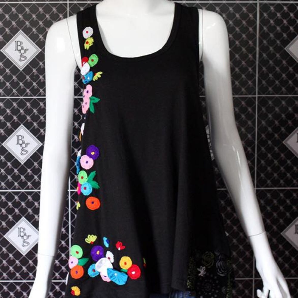 "NEW" Women's flowy tank tops (sando) - Picture 1 of 4